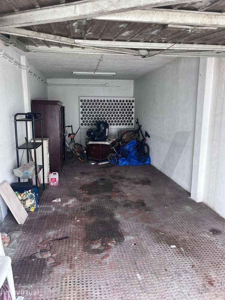 Garagem Privada com 28m2 no Fogueteiro, Amora - Grande imagem: 2/2