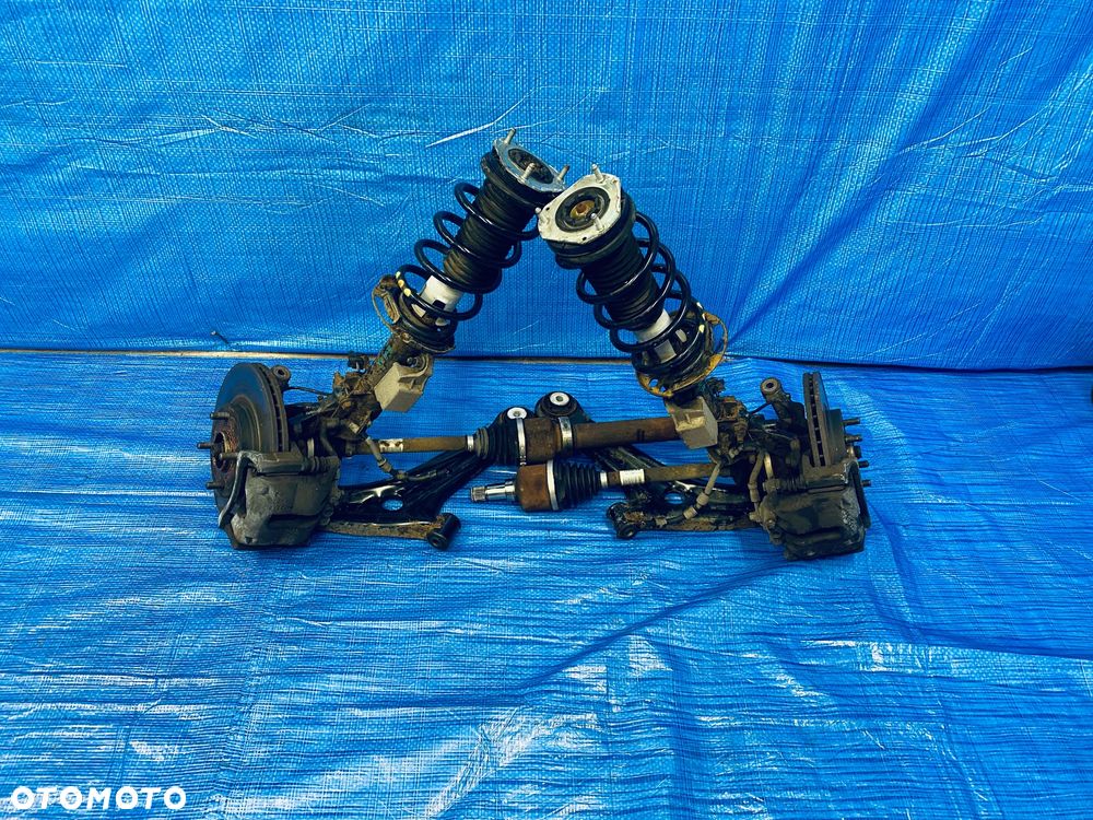 MCPHERSON ZAWIESZENIE ZWROTNICA LEWA PRAWA KOPYTO AMORTYZATOR WAHACZ PÓŁ OŚ PIASTA TARCZA ZACISK KOMPLET LEWY PRAWY PRZÓD PRZEDNIE FORD B-MAX 1.0 ECOBOOST 12-17R ORYGINAŁ - 1