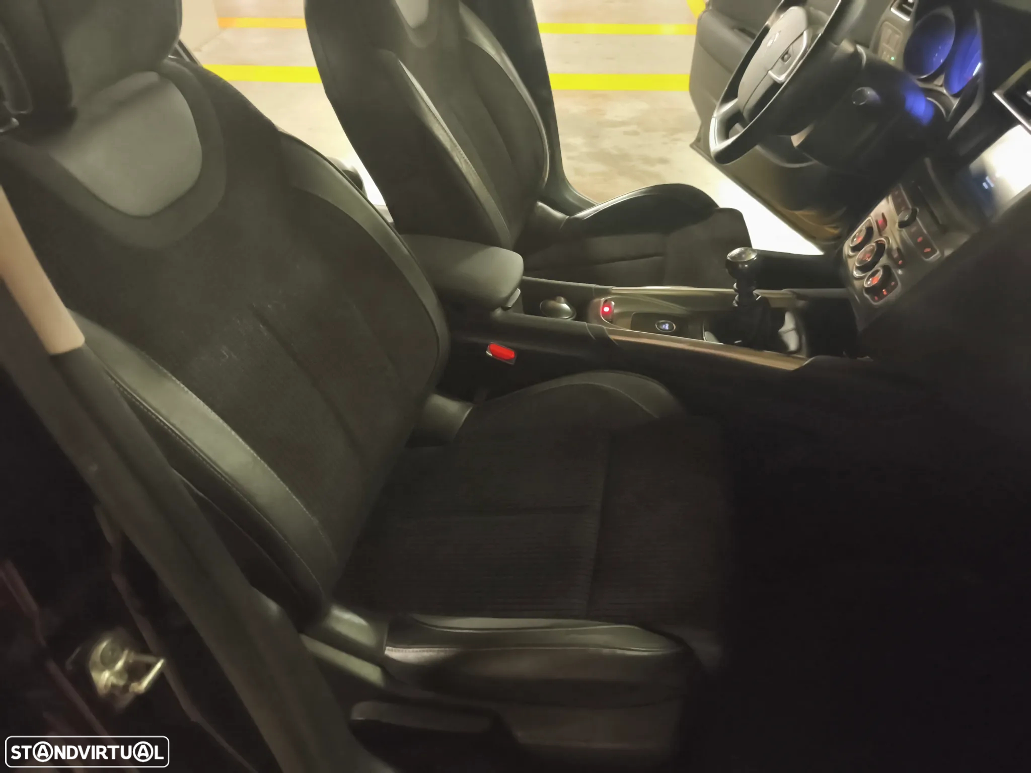 Citroën C4 1.6 BlueHDi Shine - 19