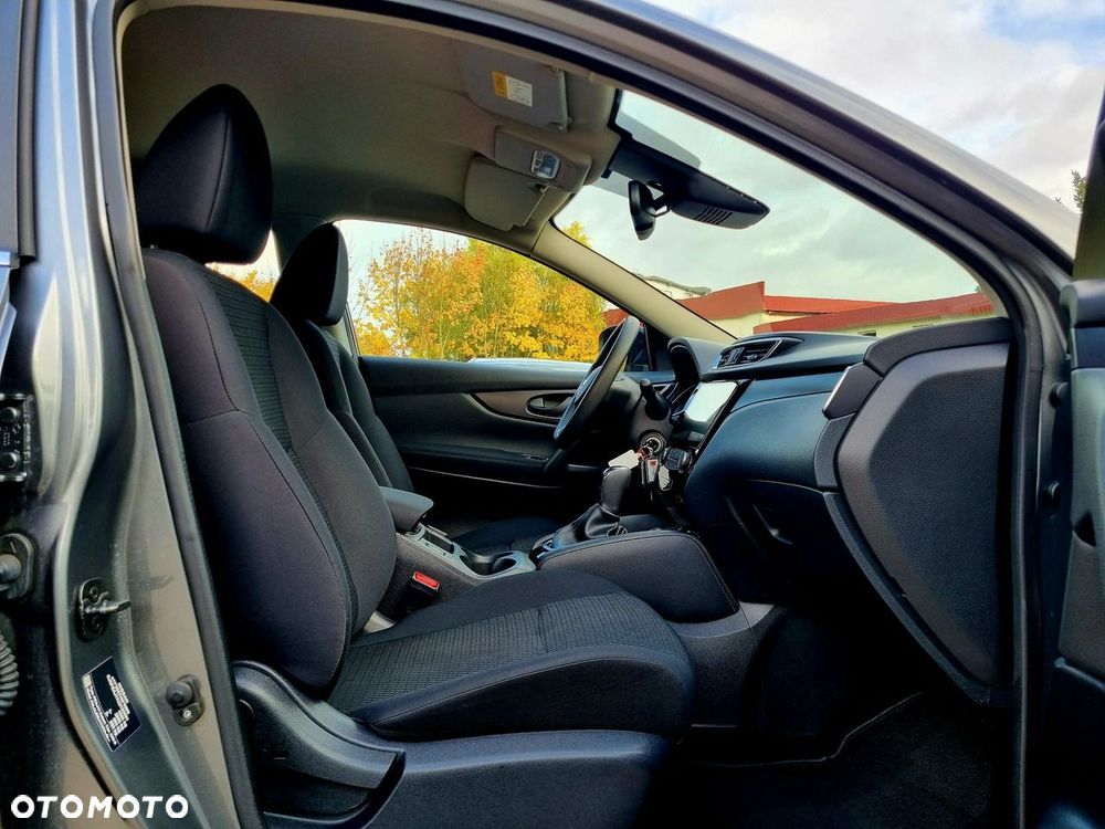 Nissan Qashqai 1.2 DIG-T Visia Xtronic - 11