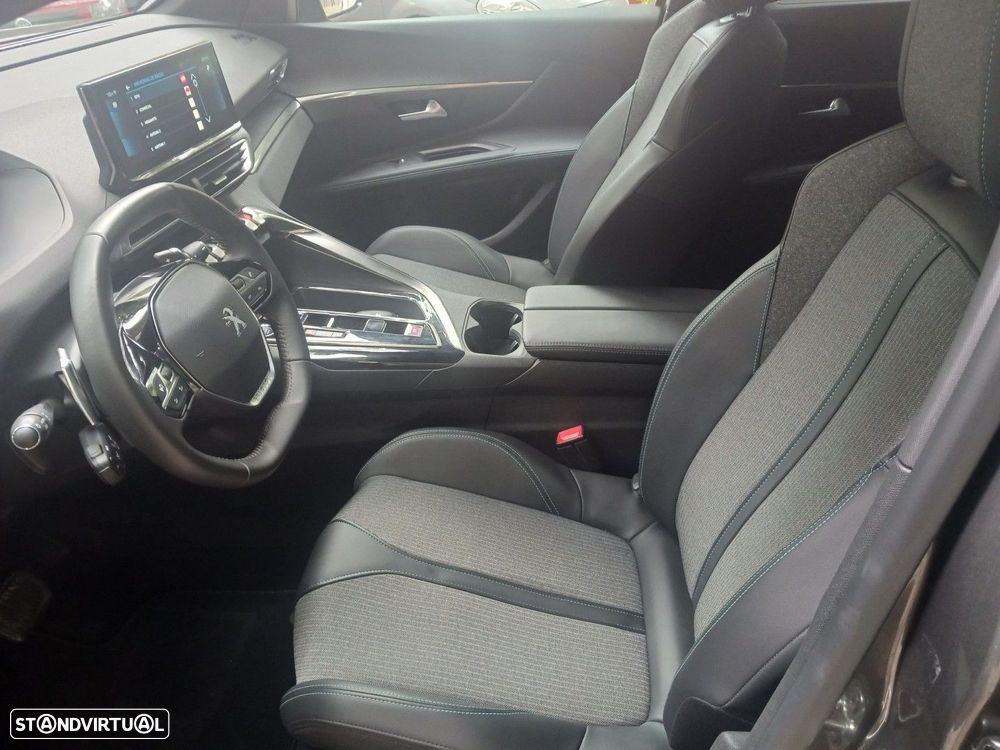 Peugeot 5008 1.5 BlueHDi Allure Pack EAT8 - 30