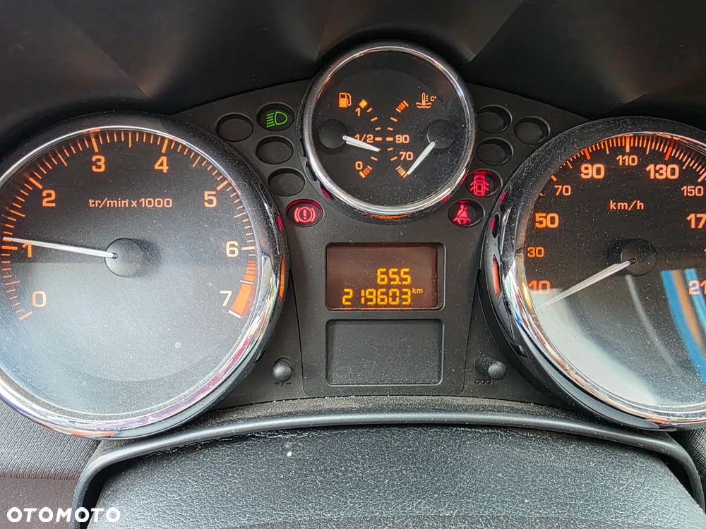 Peugeot 207 - 4