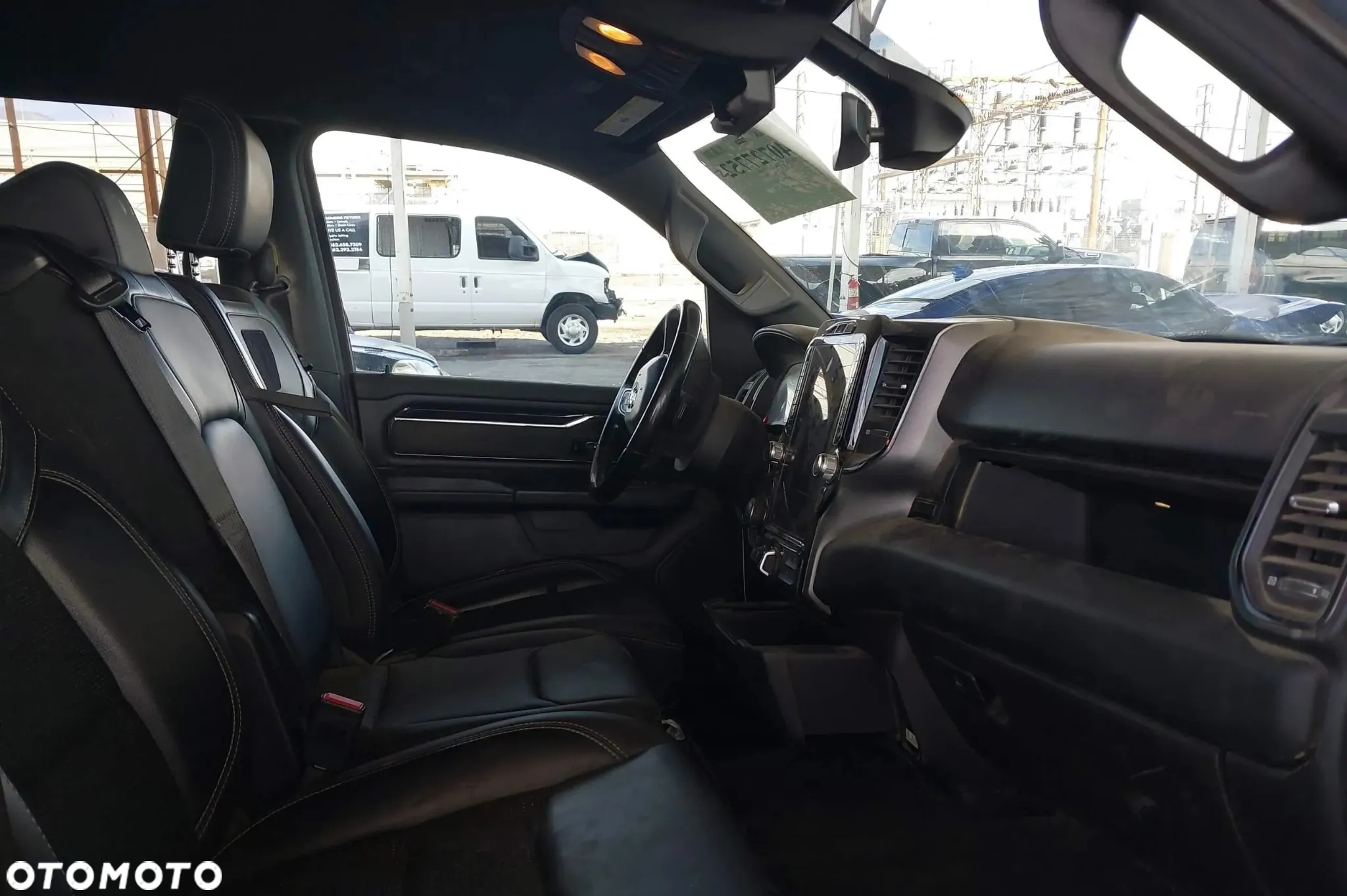 RAM 1500 Crew Cab Shortbed Bighorn - 20
