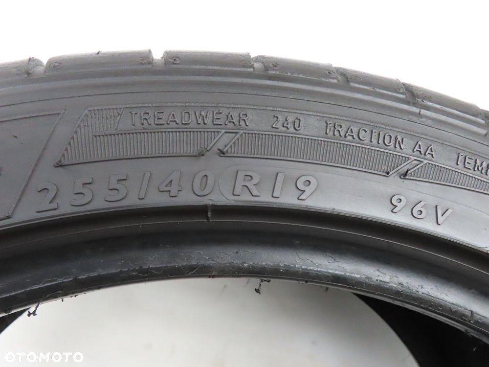 255/40R19 OPONA LETNIA UŻYWANA Dunlop SP Sport Maxx GT 96V - 4