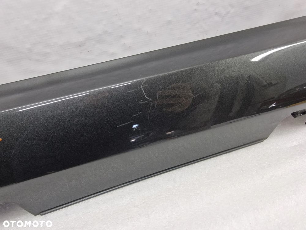 FORD FIESTA MK8 ST-LINE 17- LEWA LISTWA PROGOWA / NAKŁADKA PROGU , KOLOR SZARY METALIK ( GRAFITOWY ) , NR H1BJ-A10155-BW , NR AUKCJI PR452 - 6