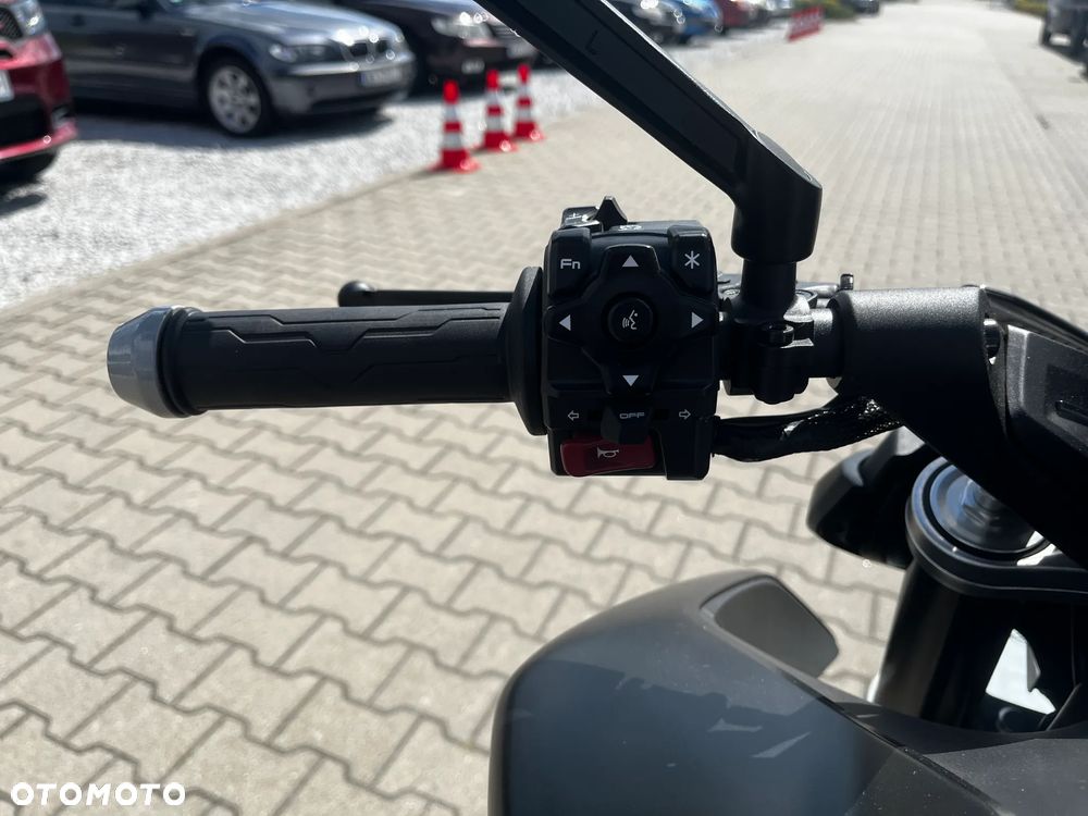 CFMoto 800NK - 18