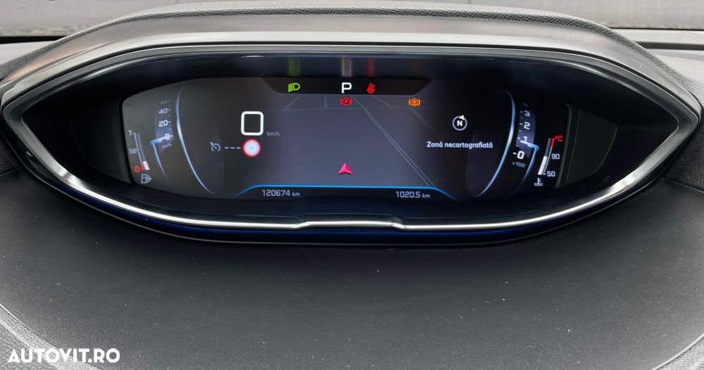 Peugeot 3008 1.2 PureTech 130 EAT8 GT - 19