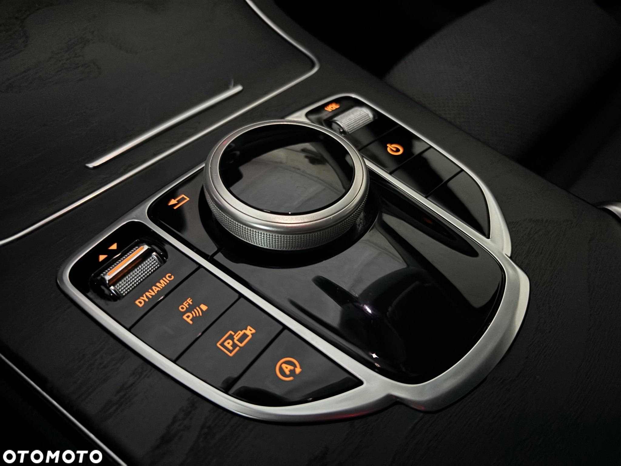 Mercedes-Benz Klasa C 180 d 9G-TRONIC - 22