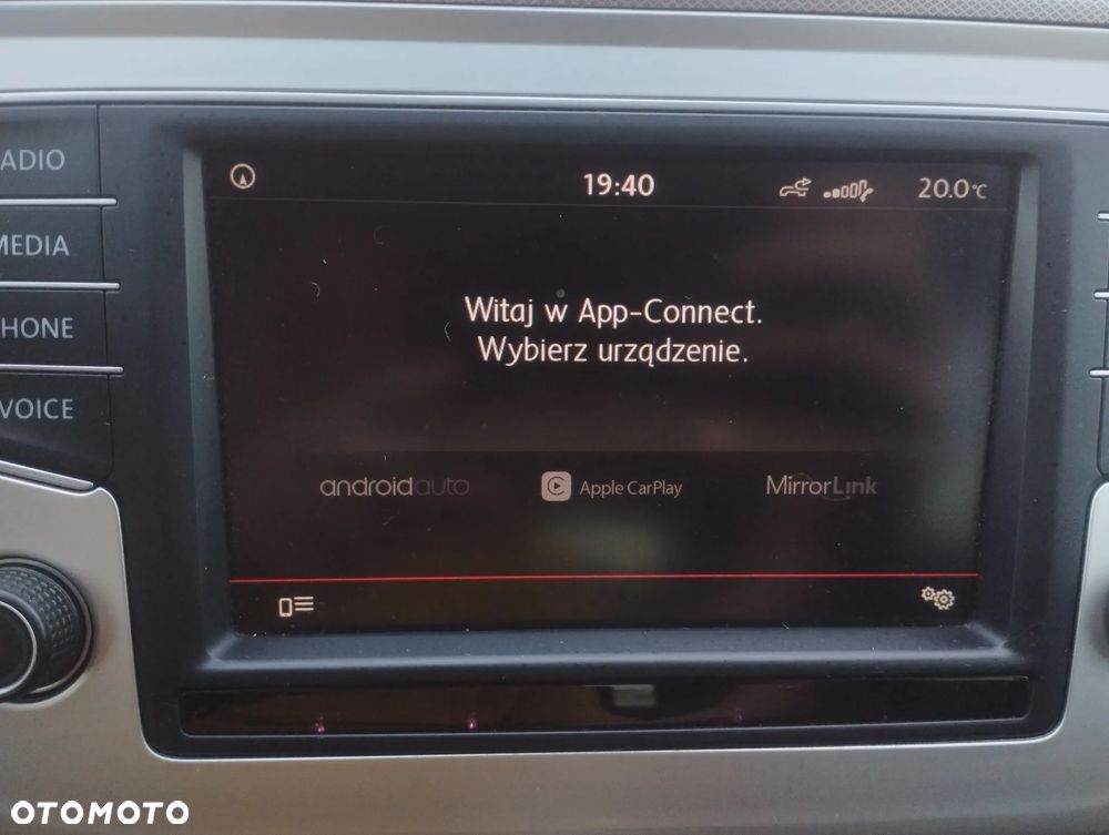 Volkswagen Passat 2.0 TDI SCR DSG Comfortline - 30