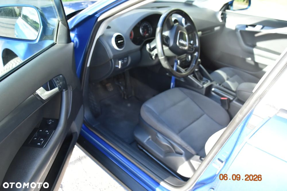 Audi A3 Sportback - 12