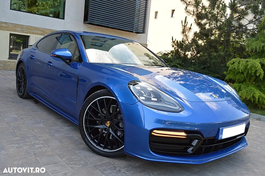 Porsche Panamera 4 - 17