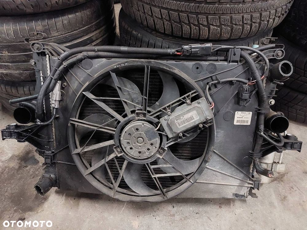 CHŁODNICE KOMPLET + WENTYLATOR VOLVO S80 I 2.4 D5 1137328081 8649634 - 1
