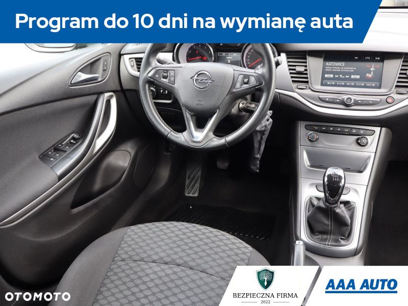 Opel Astra - 8