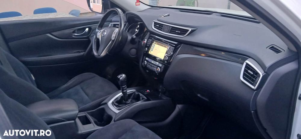 Nissan X-Trail 1.6 dCi N-Connecta - 10