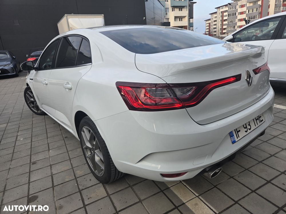 Renault Megane TCe Zen - 8