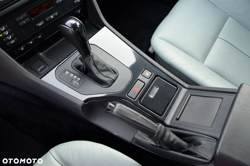 BMW Seria 5 - 16