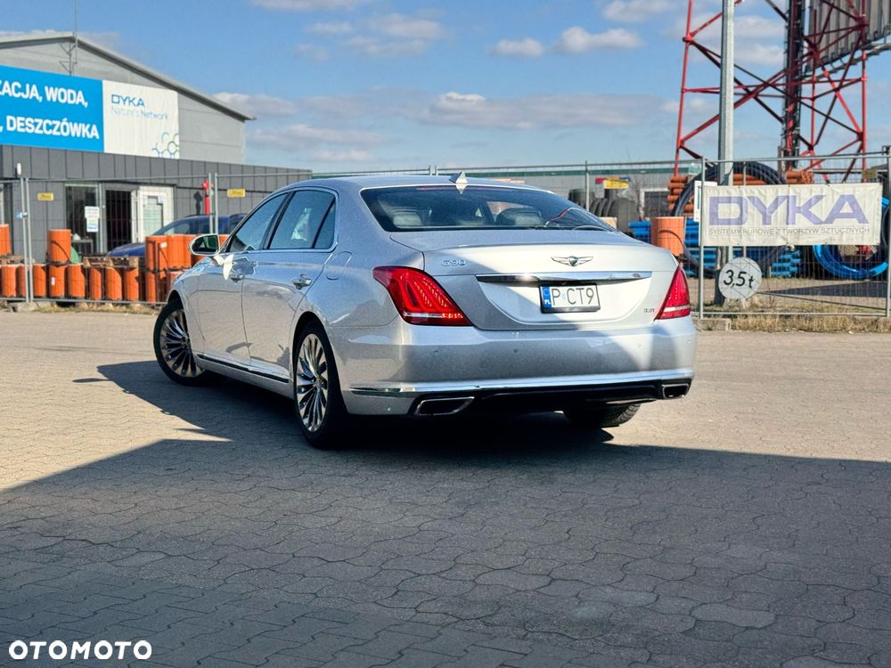 Genesis G90 - 19