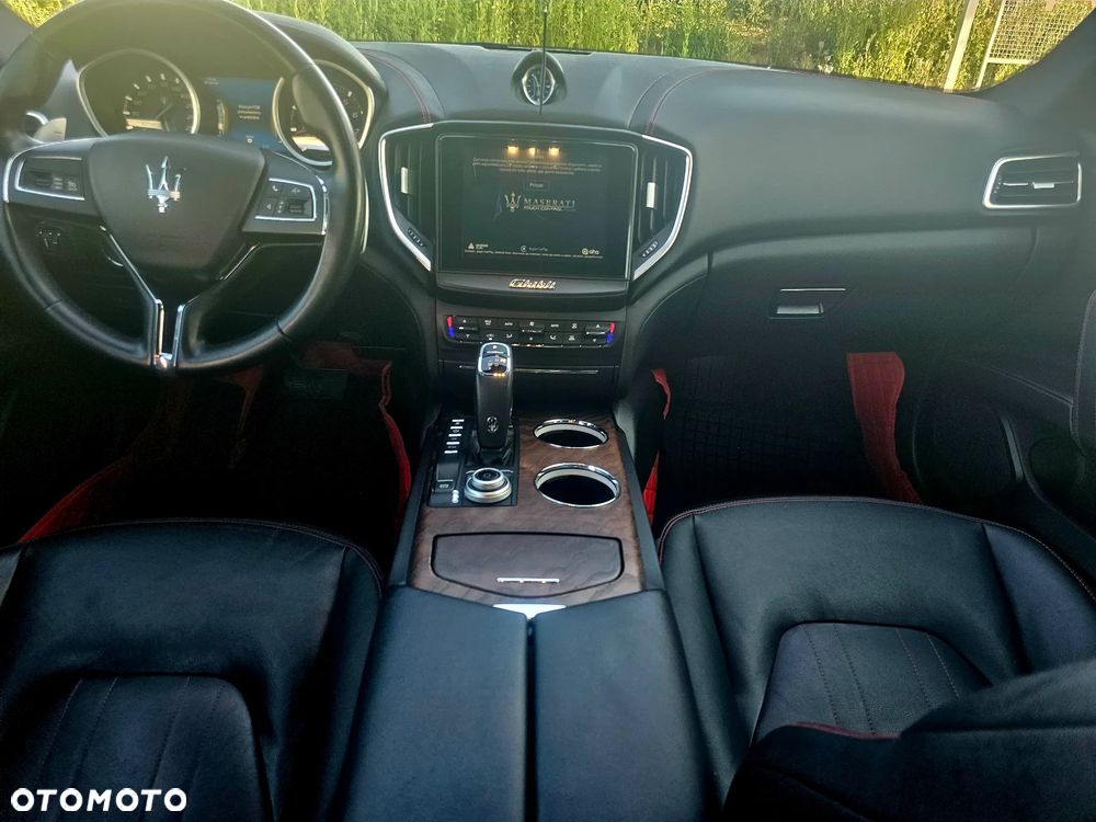 Maserati Ghibli S Modena - 14