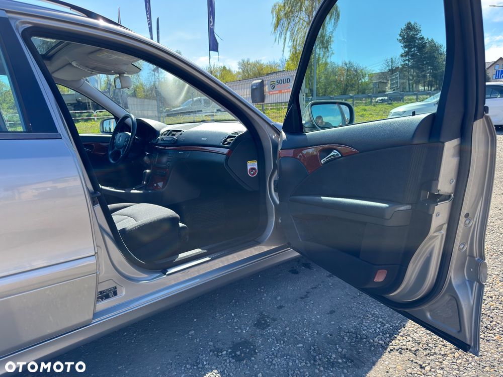 Mercedes-Benz Klasa E 220 CDI Automatik Classic BusinessEDITION - 26