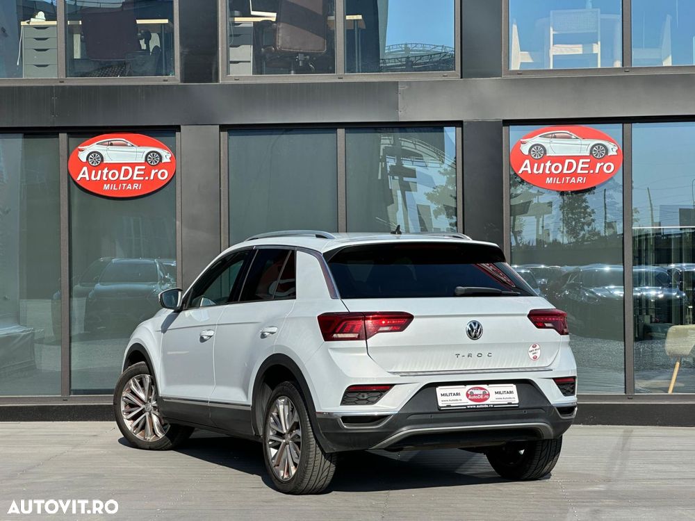 Volkswagen T-Roc - 3