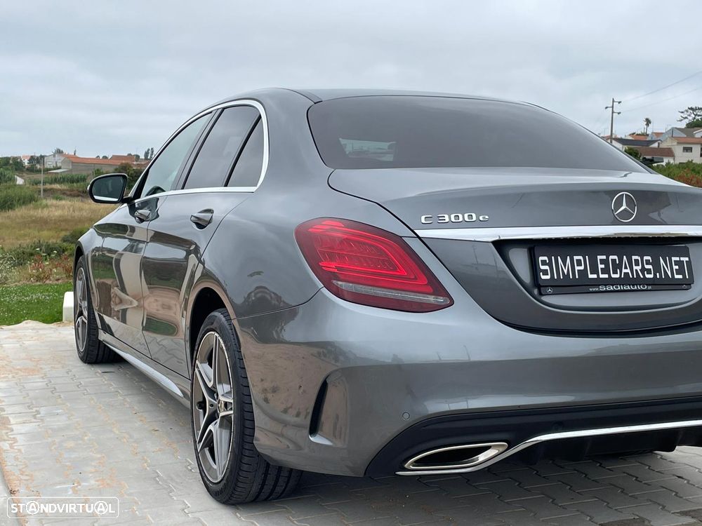 Mercedes-Benz C 300 e T 9G-TRONIC AMG Line - 23