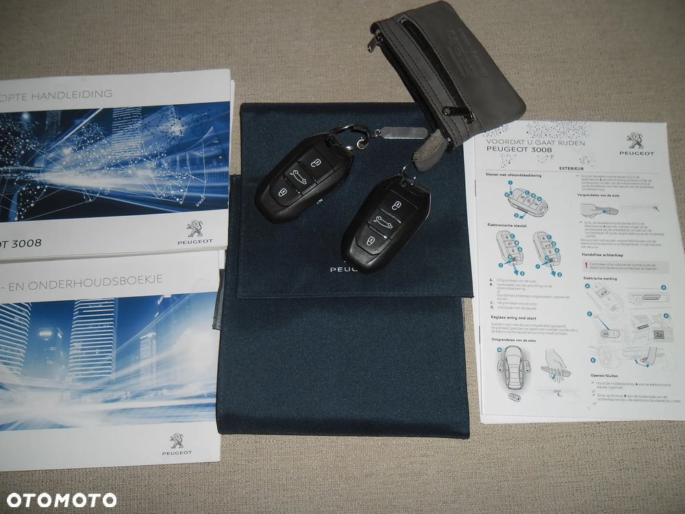 Peugeot 3008 BlueHDi 130 Stop & Start EAT8 Allure Business-Paket - 19