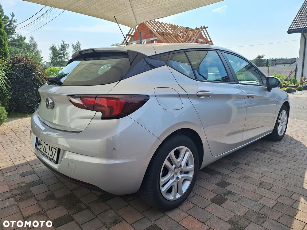 Opel Astra 1.2 T Edition S&S - 9
