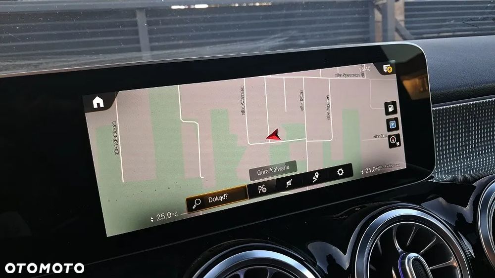 Mercedes-Benz GLB 250 4-Matic Progressive 8G-DCT - 14