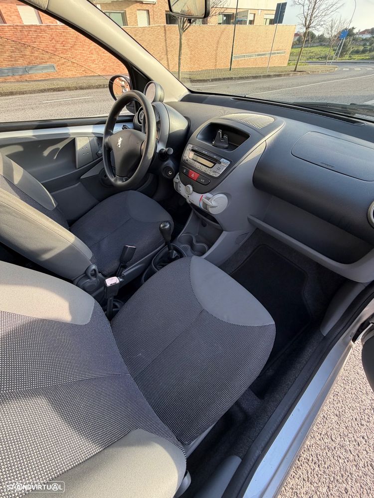 Peugeot 107 1.0 Trendy - 8