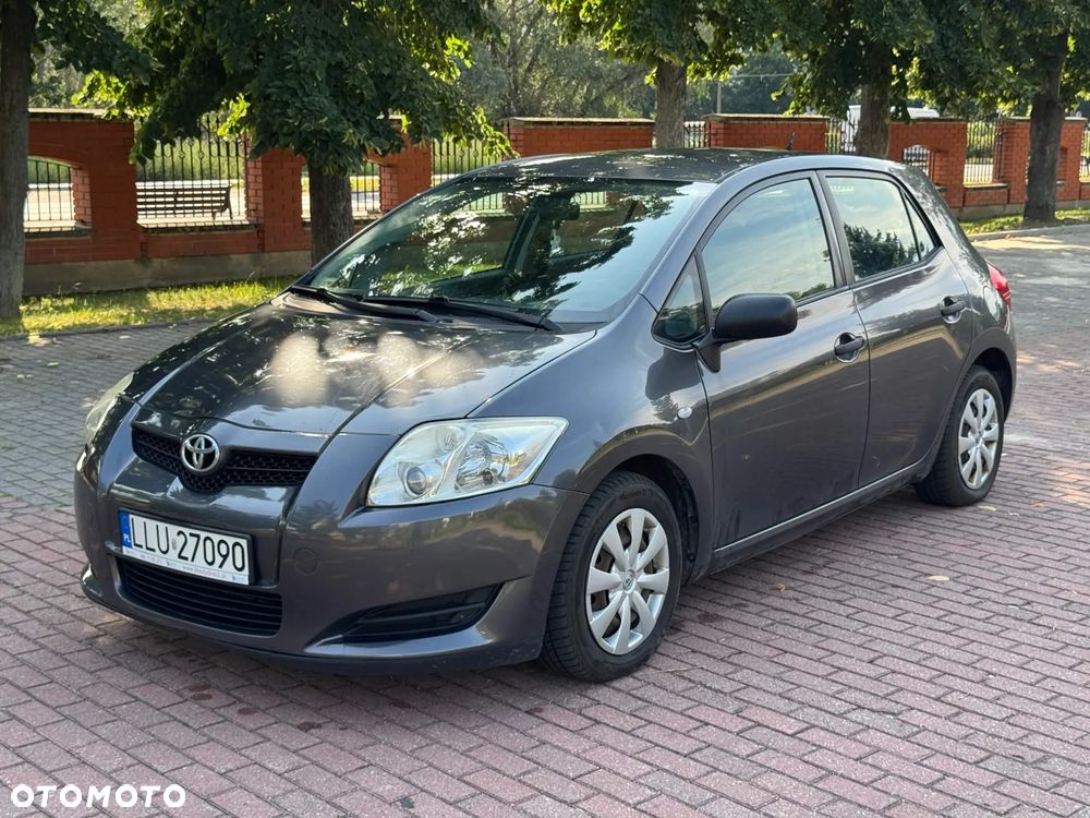 Toyota Auris 1.4 D-4D Terra - 8