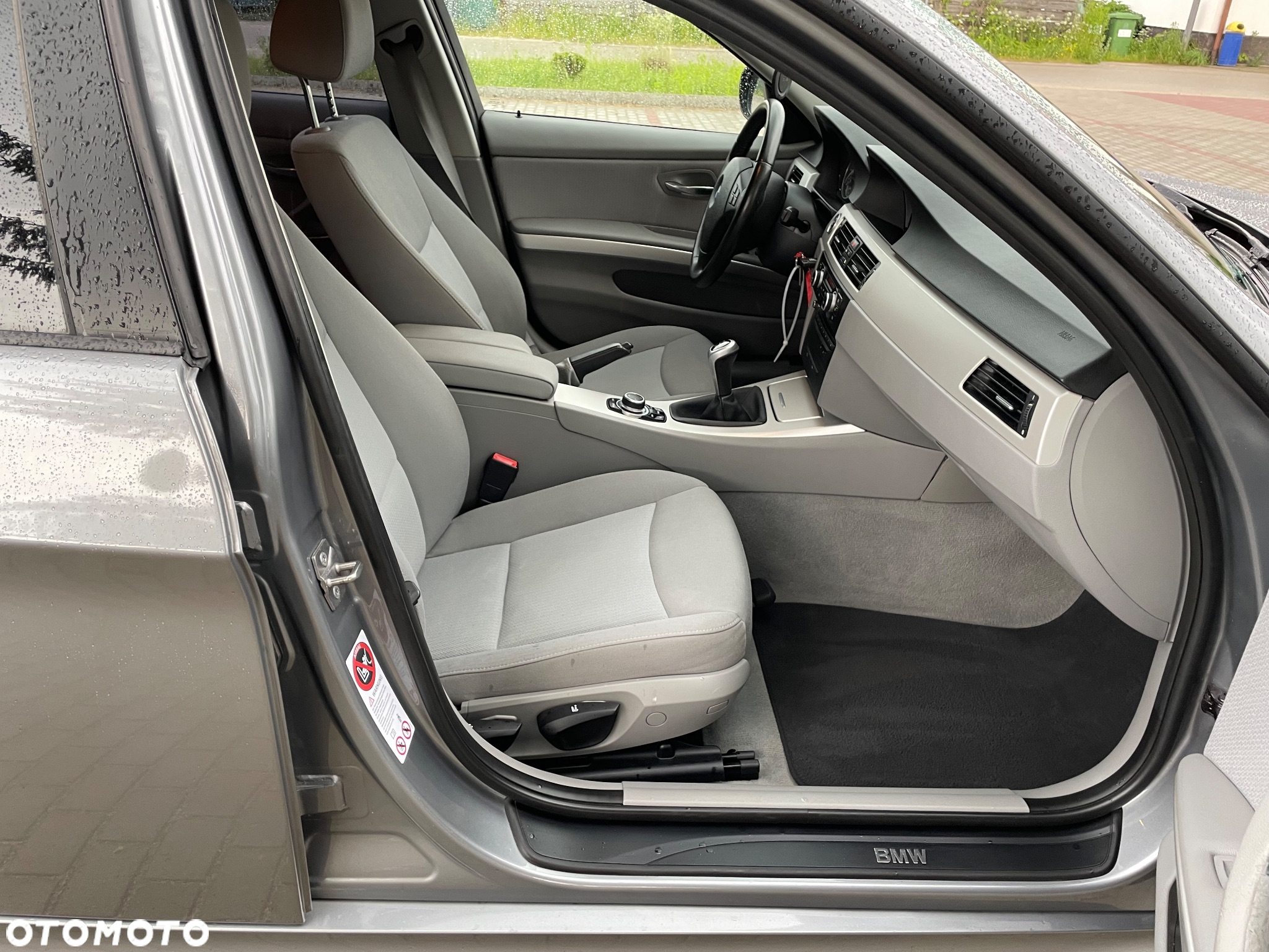 BMW Seria 3 318i Touring Edition Exclusive - 15