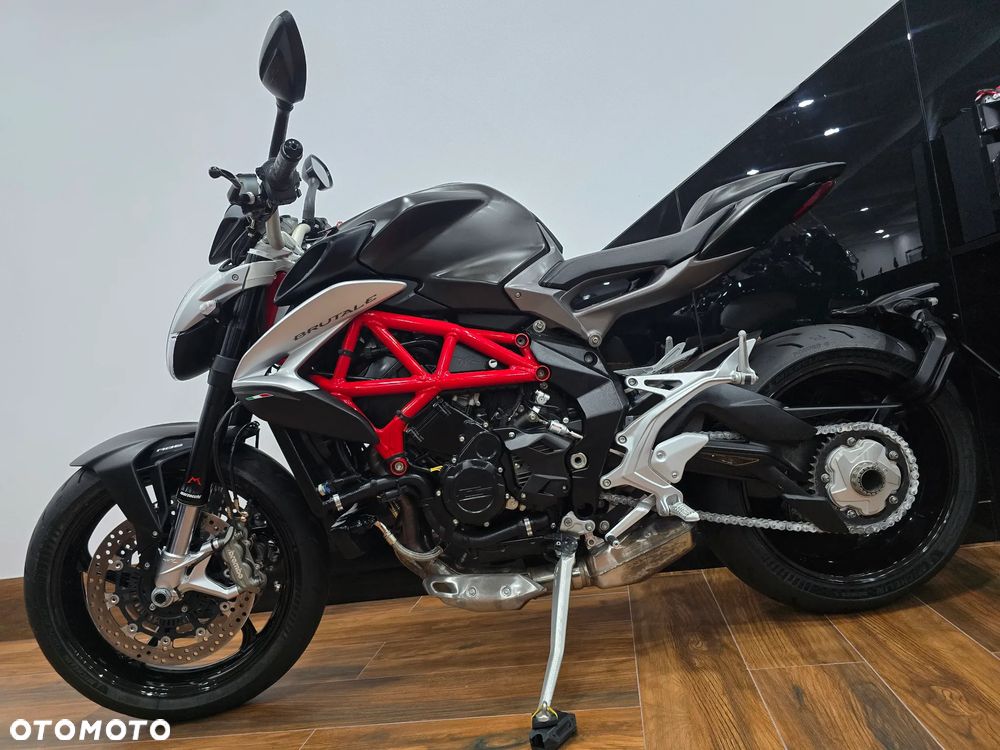 MV AGUSTA Brutale - 31