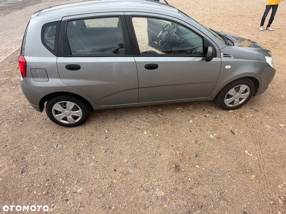 Chevrolet Aveo 1.2 16V Base+ - 3