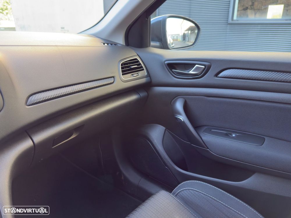 Renault Mégane BLUE dCi 115 ZEN - 18