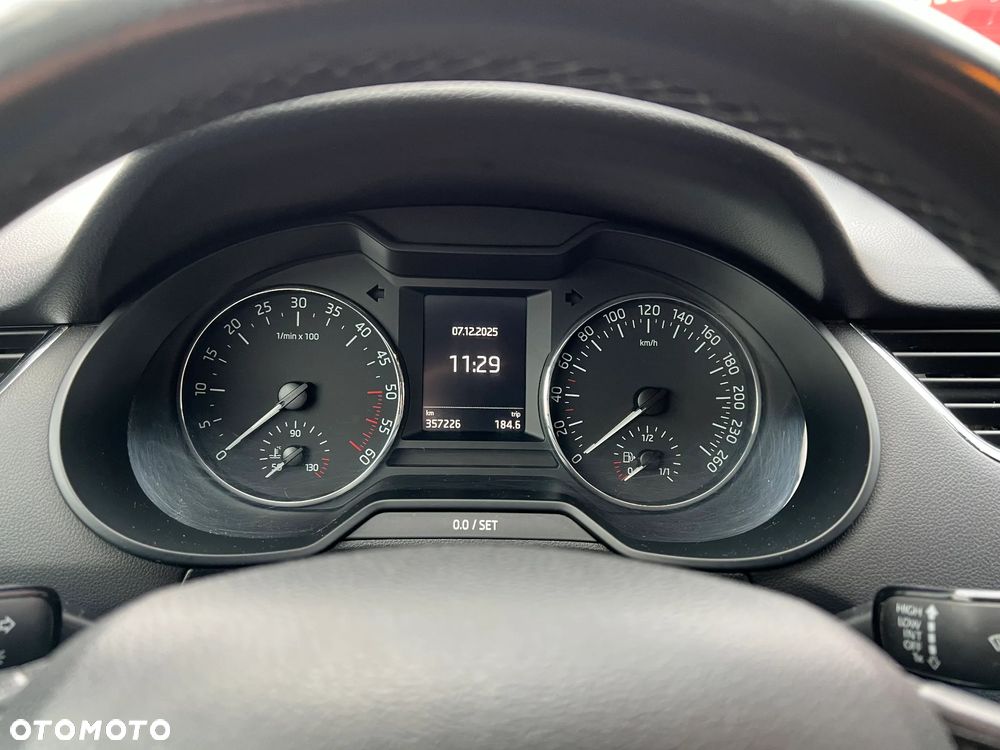 Skoda Octavia 1.6 TDI Edition - 17