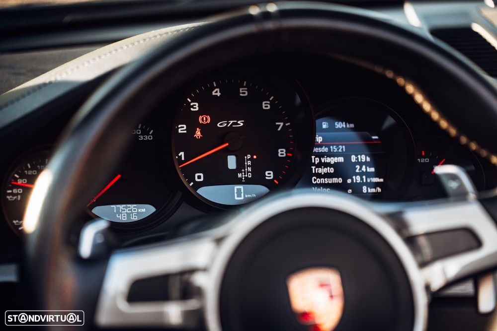 Porsche 911 (991) Carrera 4 GTS PDK - 24