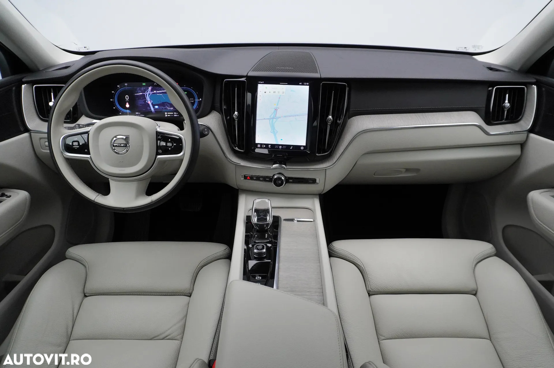 Volvo XC 60 T6 AWD Recharge Geartronic Inscription - 14
