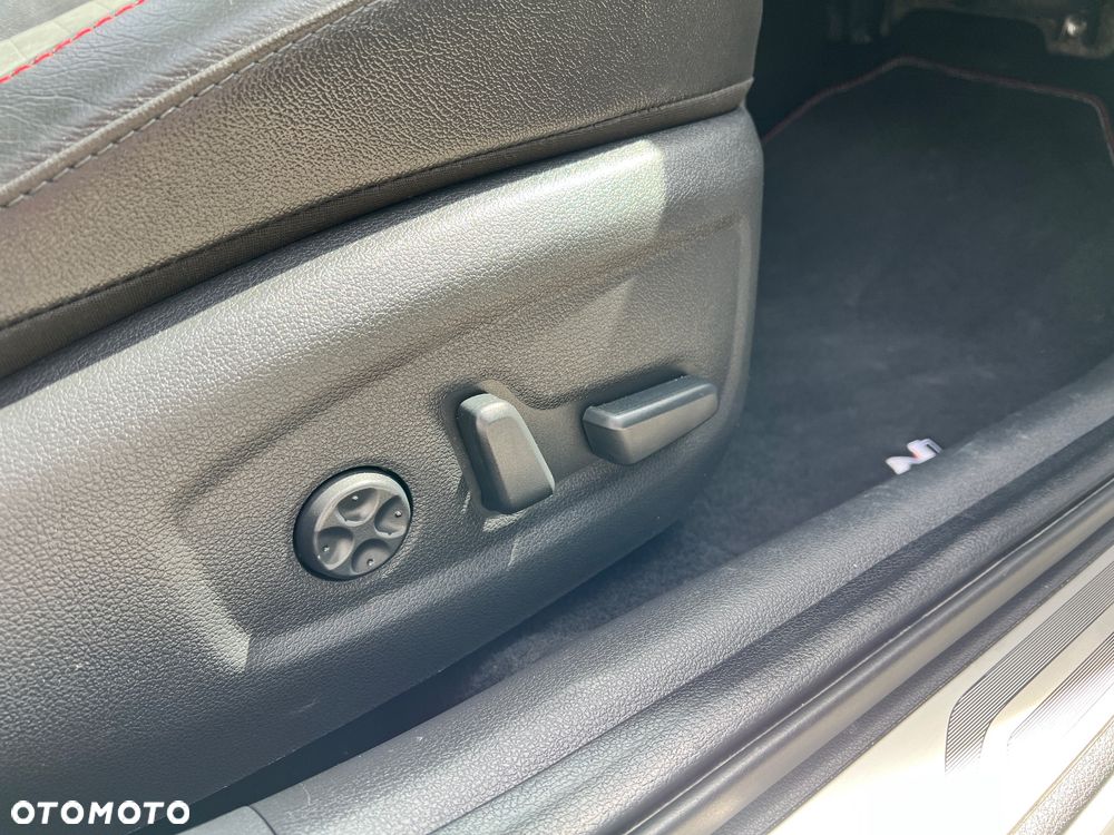 Hyundai i30 N 2.0 T-GDI Performance - 16