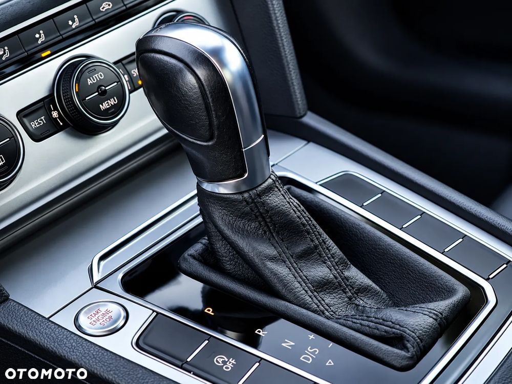 Volkswagen Passat 1.5 TSI OPF DSG Comfortline - 25