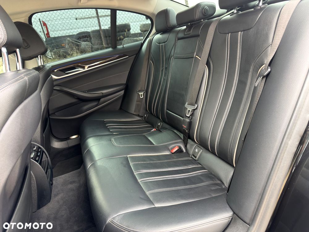BMW Seria 5 530d xDrive Luxury Line - 20