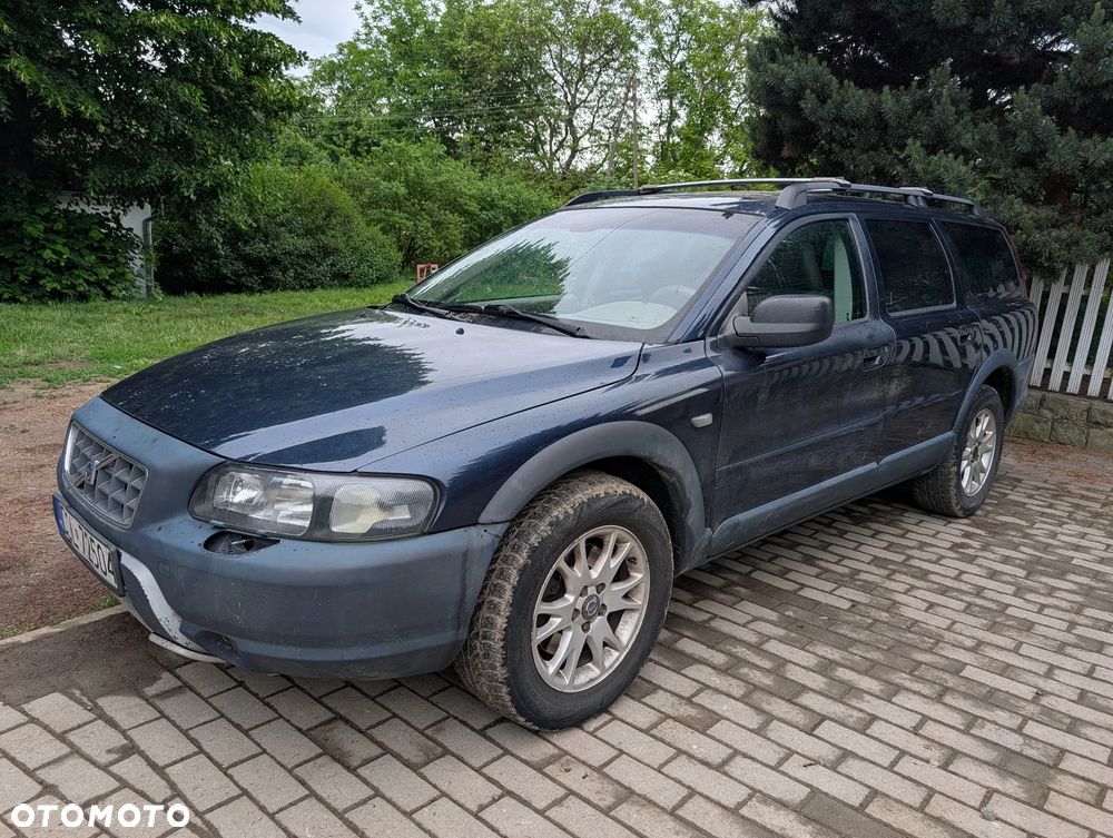 Volvo XC 70 AWD Momentum - 1