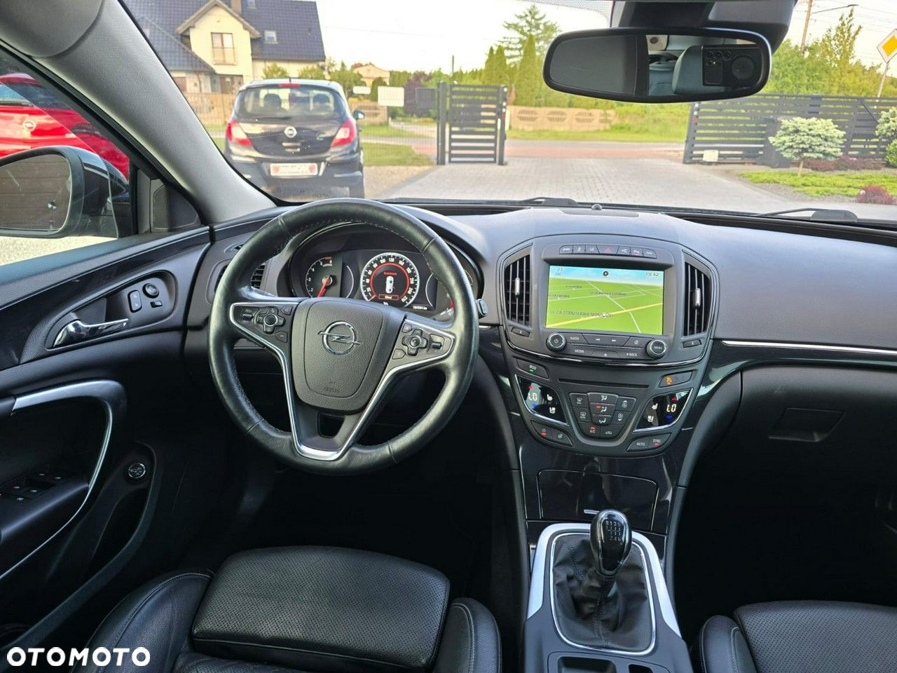 Opel Insignia - 10