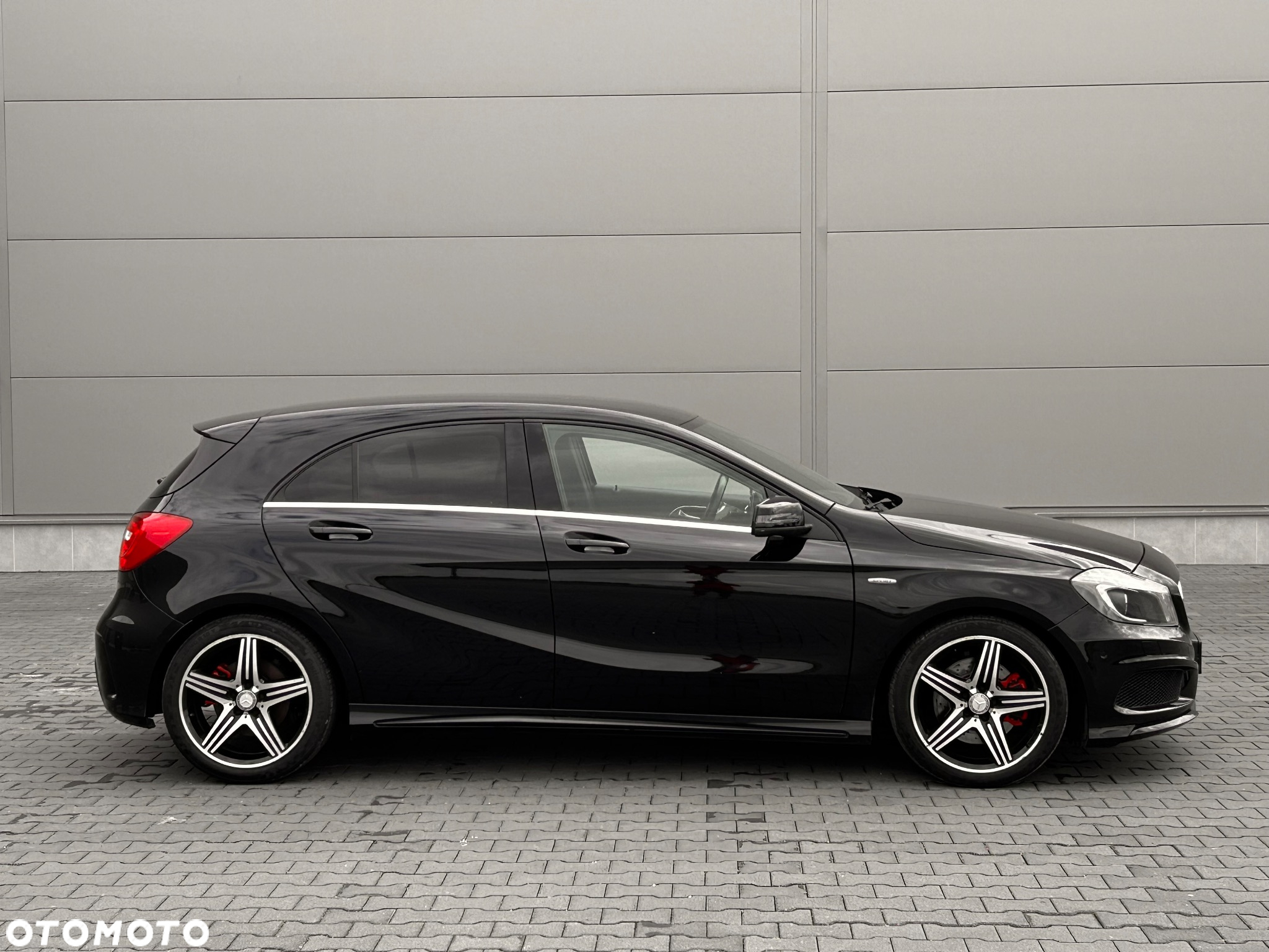 Mercedes-Benz Klasa A 250 (BlueEFFICIENCY) 7G-DCT AMG Sport - 22