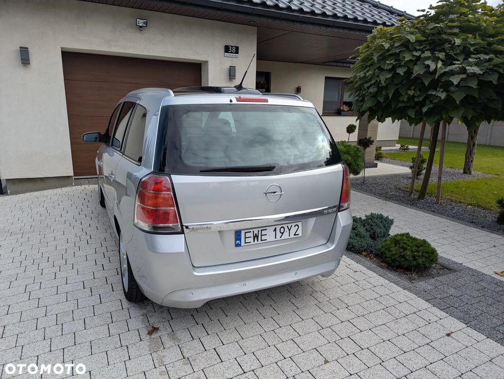 Opel Zafira - 7