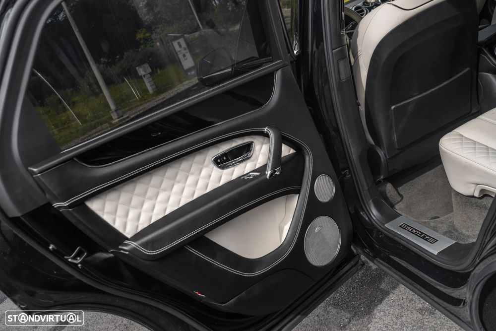 Bentley Bentayga - 28