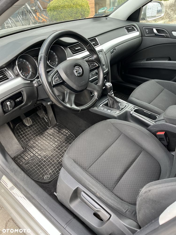 Skoda Superb - 4
