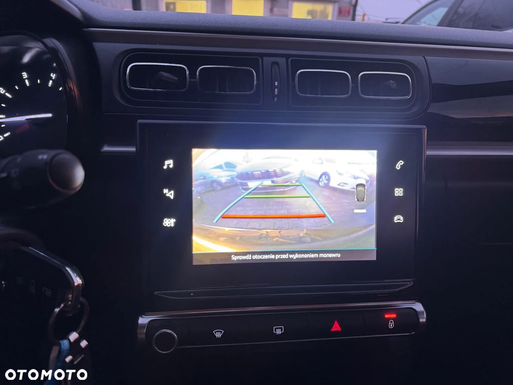 Citroën C3 1.2 PureTech Shine EAT6 - 18