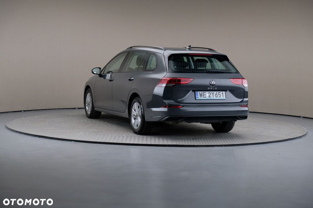 Volkswagen Golf - 2