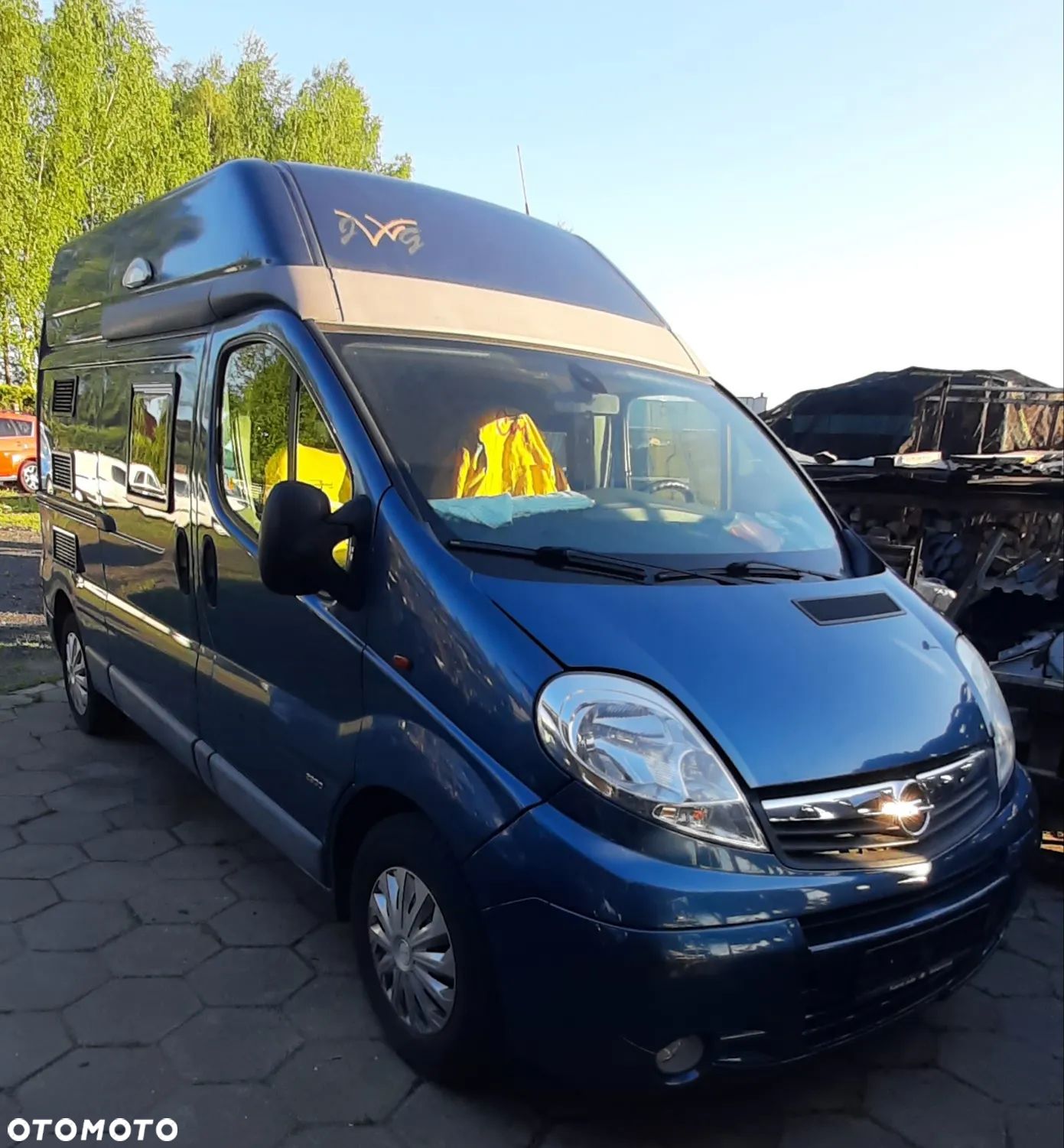 Opel Vivaro - 1