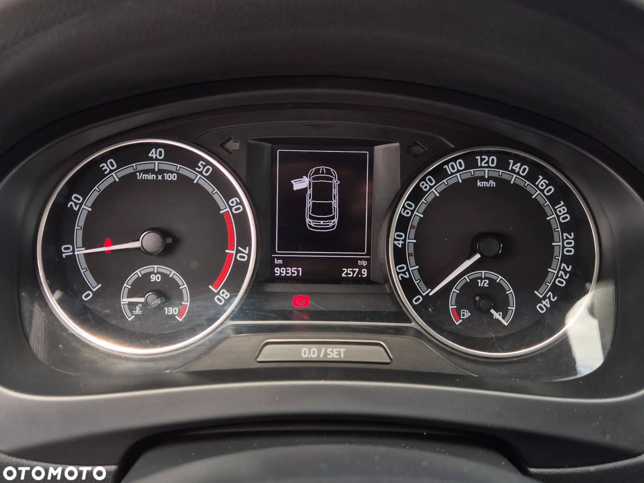 Skoda RAPID 1.0 TSI Ambition - 40